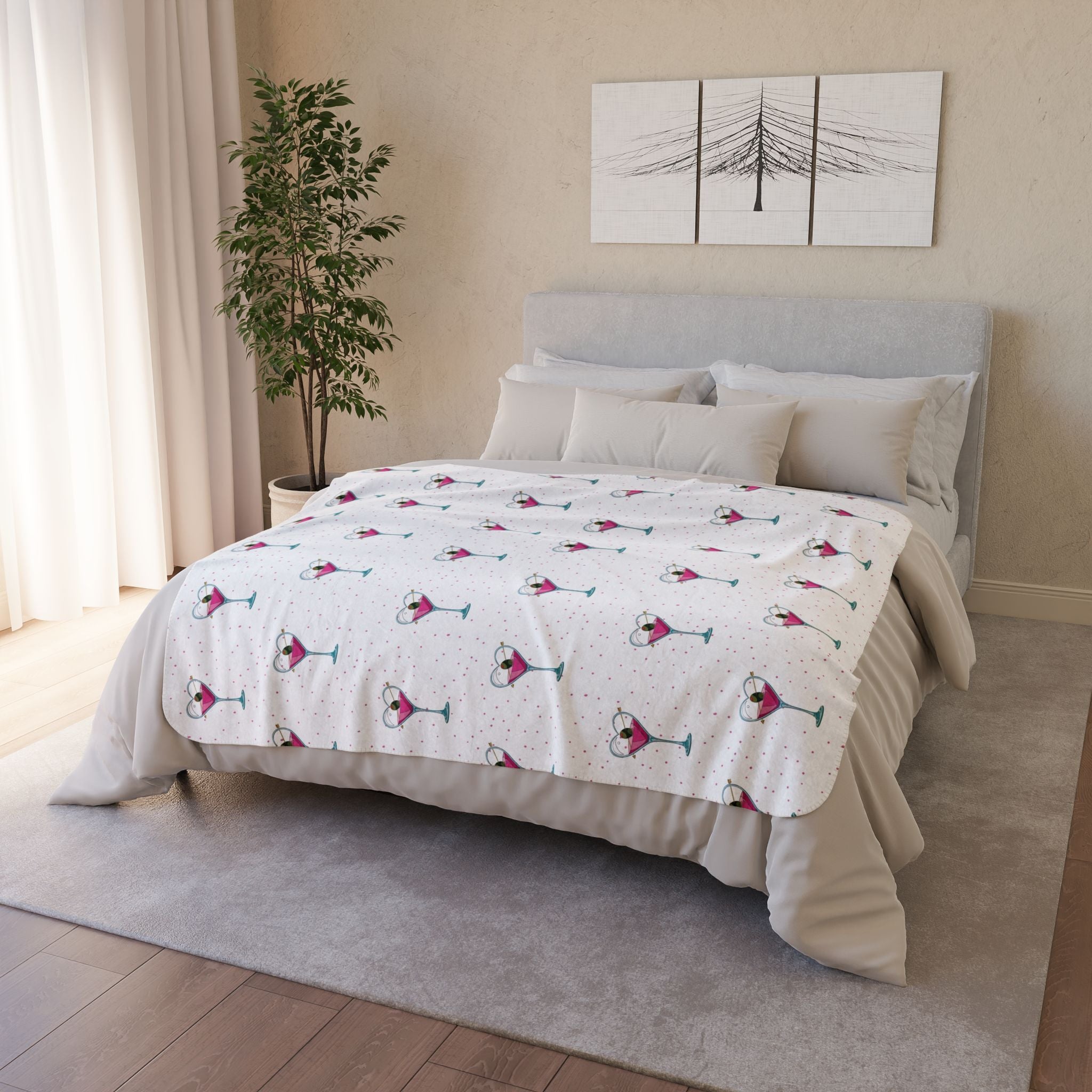 Cupids Arrow Martini Soft Sherpa Throw Blanket